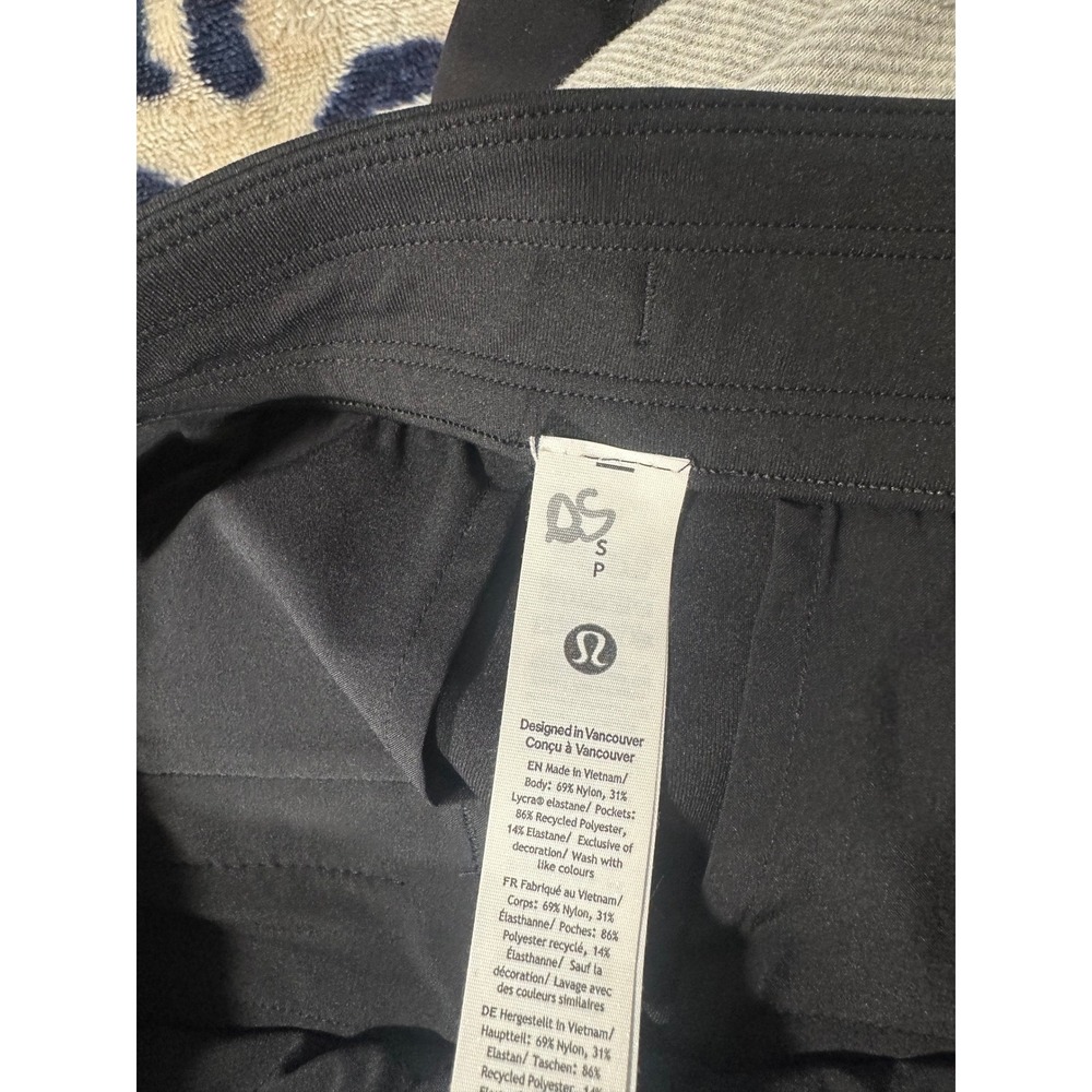 Lululemon Black Tapered Trousers and High Rise Leggings Bundle Women Size 4 S